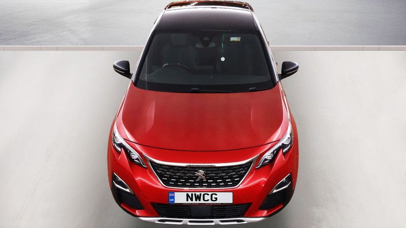 2017 Peugeot 3008 in red — photo 2 of 13