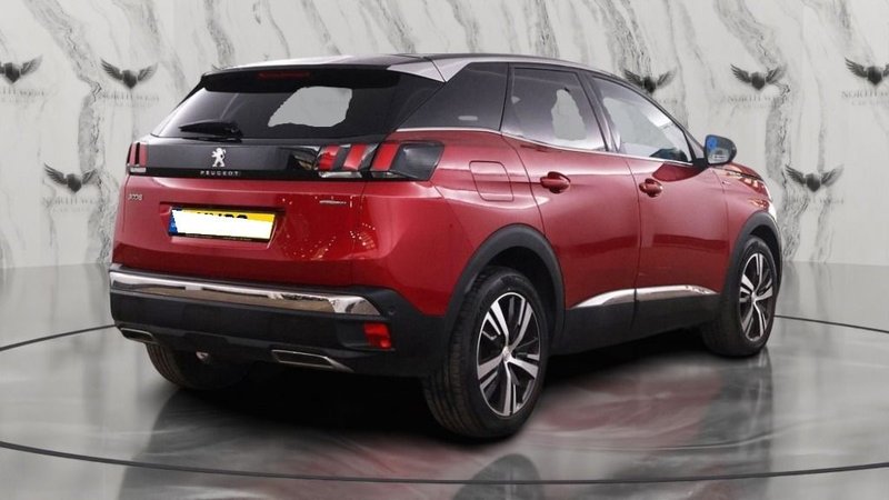 2017 Peugeot 3008 in red — photo 5 of 13