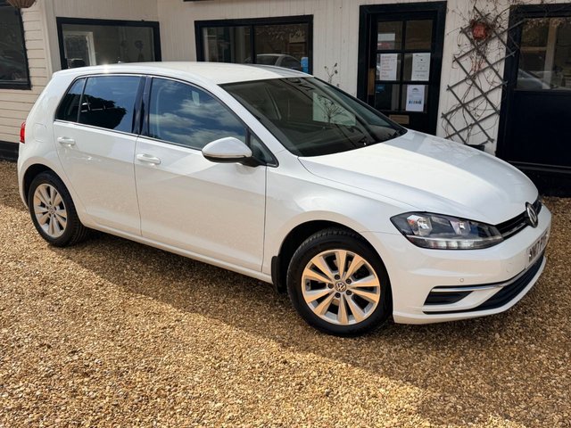 View our VOLKSWAGEN GOLF