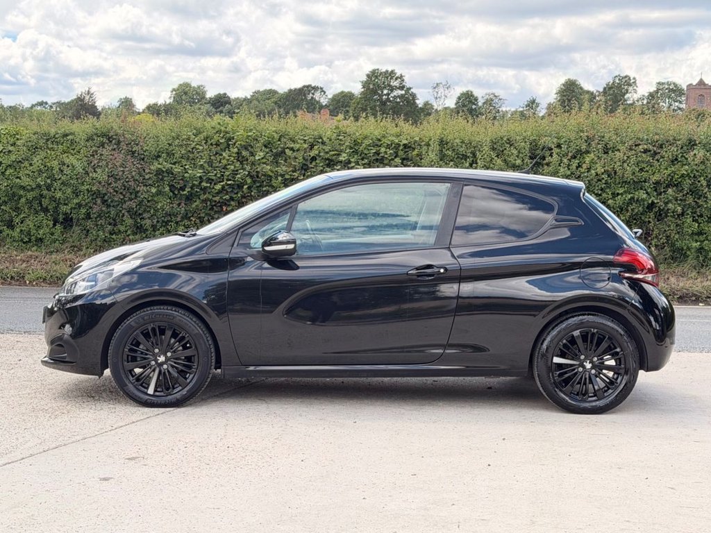 USED 2018 18 PEUGEOT 208 1.2 PureTech Black Edition Hatchback 3dr Petrol Manual Euro 6 (82 ps) 