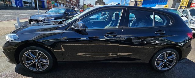 View our BMW 1 SERIES