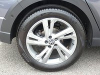 USED 2023 23 VOLKSWAGEN TAIGO 1.0 TSI R-Line 5d DSG 110 S/S UPGRADE BLACK ROOF & MIRROR HOUSING PACK, UPGRADE HEATED SEATS, UPGRADE KEYLESS ACCESS, SAT NAV, VIRTUAL COCKPIT, APPLE CARPLAY / ANDROID AUTO, FRONT REAR & SIDE PARKING SENSORS, PARK ASSIST, AUTO HEADLIGHTS, ADAPTIVE CRUISE CONTROL, LANE ASSIST, SIDE ASSIST, ELECTRIC FOLDING MIRRORS, DAB RADIO, BLUETOOTH, WIRELESS PHONE CHARGER, DSG AUTOMATIC, 17 INCH ALLOYS, LEATHER FLAT BOTTOM TIPTRONIC MFSW, CLIMATE CONTROL, DRIVE SELECT, FRONT ARM REST, 4 USB PORTS, ISO FIX, 1 OWNER, GOOD SERVICE HISTORY