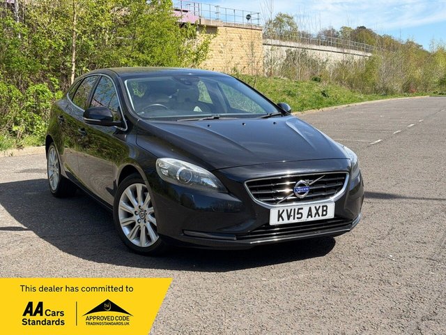 2015 VOLVO V40 2.0 D4 SE LUX NAV HATCHBACK 5DR DIESEL MANUAL EURO 6 S... photo