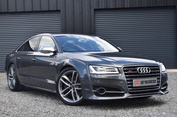 2016 AUDI S8
