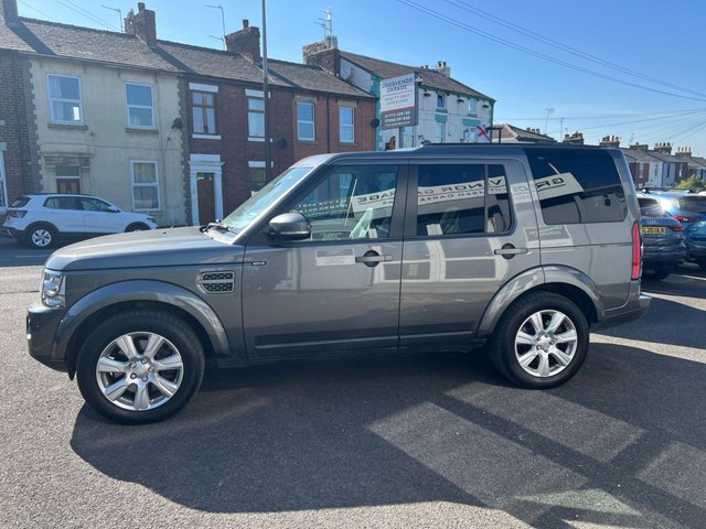 View our LAND ROVER DISCOVERY 4