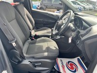 USED 2018 67 FORD B-MAX 1.0T EcoBoost Zetec Navigator MPV 5dr Petrol Manual Euro 6 (100 ps) SERVICE HISTORY* 9 STAMPS* HEATED FRONT WINDSCREEN* DAB* CD* REAR PARKING SENSORS* AIR CON* BLUETOOTH* FOG LIGHTS* ELEC MIRRORS* ELEC WINDOWS FRONT & REAR* 2 KEYS*