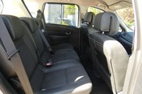 USED 2013 13 RENAULT SCENIC 1.5 dCi Dynamique TomTom MPV 5dr Diesel Manual Euro 5 (s/s) (110 ps) 