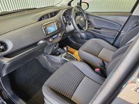 USED 2018 68 TOYOTA YARIS 1.5 VVT-h Design Hatchback 5dr Petrol Hybrid E-CVT Euro 6 (s/s) (100 ps) PETROL HYBRID