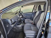 USED 2018 68 TOYOTA YARIS 1.5 VVT-h Design Hatchback 5dr Petrol Hybrid E-CVT Euro 6 (s/s) (100 ps) PETROL HYBRID