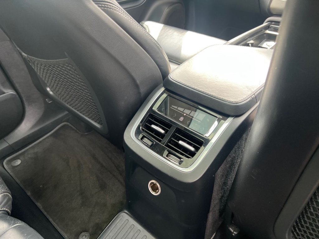 USED 2018 68 VOLVO XC90 2.0h T8 Twin Engine 10.4kWh Inscription Pro SUV 5dr Petrol Plug-in Hybrid Auto 4WD Euro 6 (s/s) (390 ps) *HEADS UP DISPLAY / PAN ROOF*