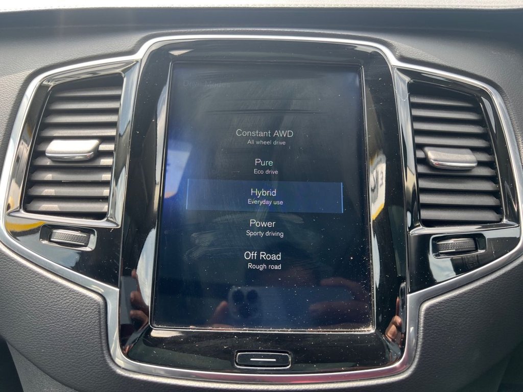 USED 2018 68 VOLVO XC90 2.0h T8 Twin Engine 10.4kWh Inscription Pro SUV 5dr Petrol Plug-in Hybrid Auto 4WD Euro 6 (s/s) (390 ps) *HEADS UP DISPLAY / PAN ROOF*