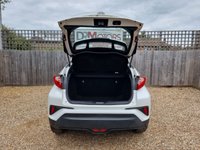 USED 2018 68 TOYOTA C-HR 1.2 VVT-i Icon SUV 5dr Petrol Manual Euro 6 (s/s) (116 ps) ** WE OFFER FINANCE ON THIS CAR **