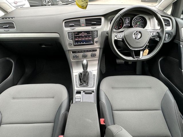 View our VOLKSWAGEN GOLF
