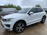 USED 2015 15 VOLKSWAGEN TOUAREG 3.0 TDI V6 BlueMotion Tech R-Line SUV 5dr Diesel Tiptronic 4WD Euro 6 (s/s) (262 ps) very low mls fsh top spec immaculate condition comes with 1 years mot service and 3 mts warranty