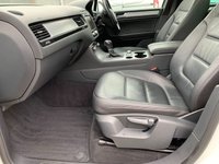 USED 2015 15 VOLKSWAGEN TOUAREG 3.0 TDI V6 BlueMotion Tech R-Line SUV 5dr Diesel Tiptronic 4WD Euro 6 (s/s) (262 ps) very low mls fsh top spec immaculate condition comes with 1 years mot service and 3 mts warranty