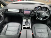 USED 2015 15 VOLKSWAGEN TOUAREG 3.0 TDI V6 BlueMotion Tech R-Line SUV 5dr Diesel Tiptronic 4WD Euro 6 (s/s) (262 ps) very low mls fsh top spec immaculate condition comes with 1 years mot service and 3 mts warranty