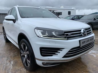 2015 VOLKSWAGEN TOUAREG