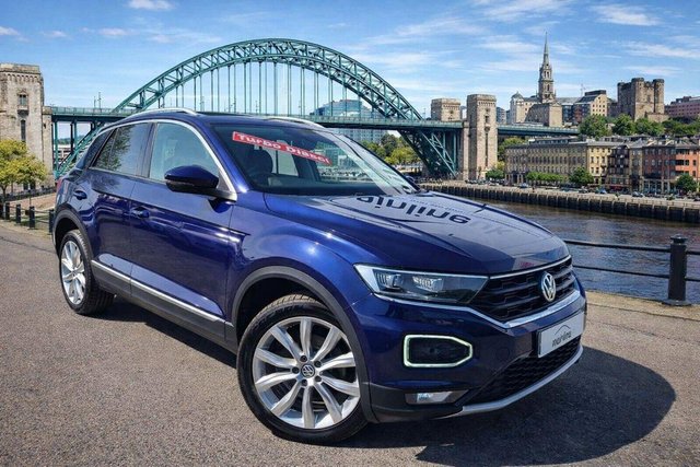 View our VOLKSWAGEN T-ROC