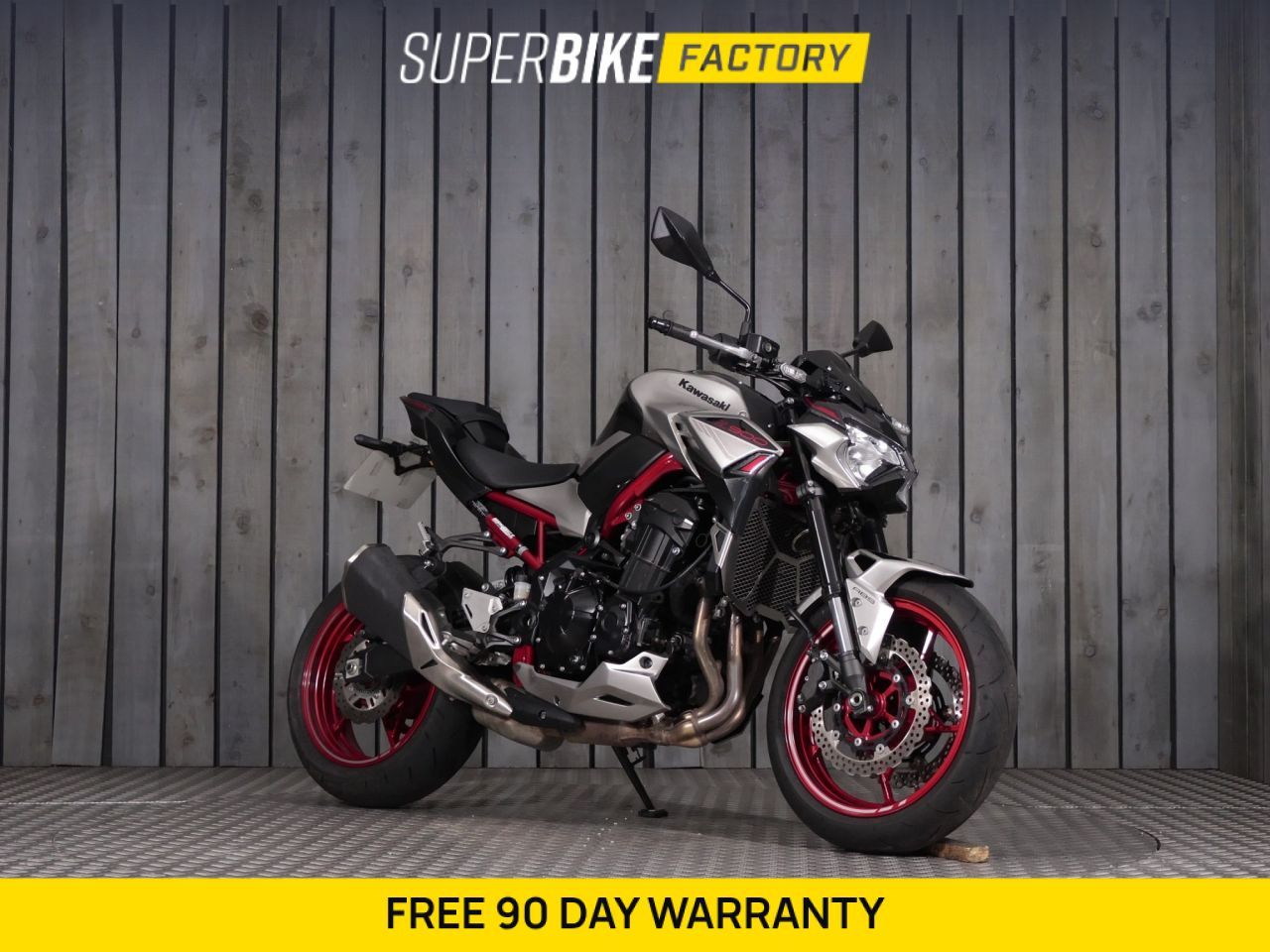 KAWASAKI Z900