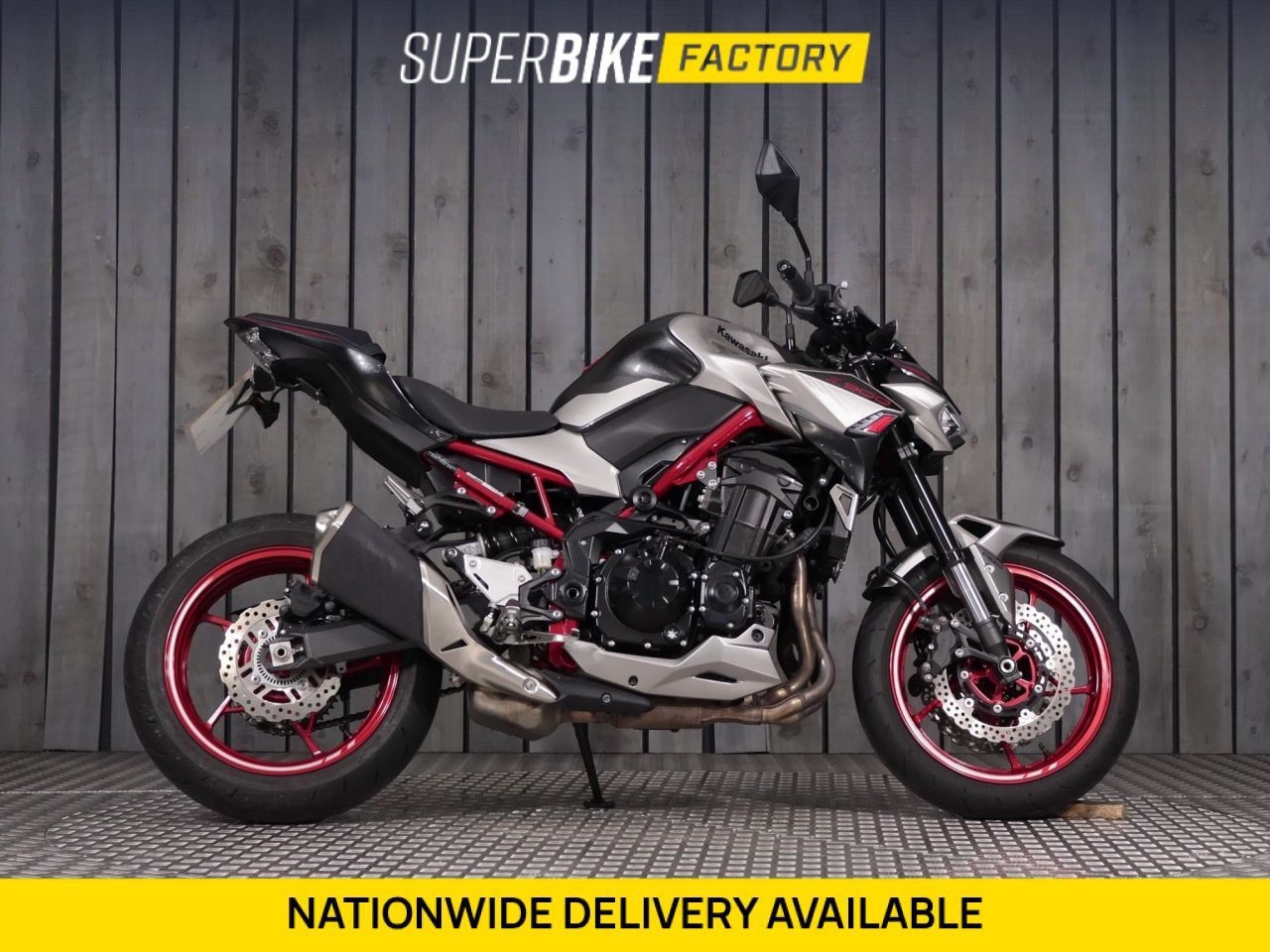 KAWASAKI Z900