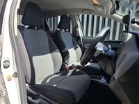 USED 2016 16 TOYOTA YARIS 1.5 VVT-h Icon Hatchback 5dr Petrol Hybrid E-CVT Euro 6 (101 ps) FTSH I 6k Miles I 1 owner
