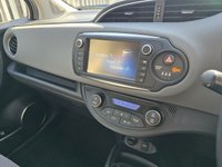 USED 2016 16 TOYOTA YARIS 1.5 VVT-h Icon Hatchback 5dr Petrol Hybrid E-CVT Euro 6 (101 ps) FTSH I 6k Miles I 1 owner