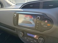 USED 2016 16 TOYOTA YARIS 1.5 VVT-h Icon Hatchback 5dr Petrol Hybrid E-CVT Euro 6 (101 ps) FTSH I 6k Miles I 1 owner