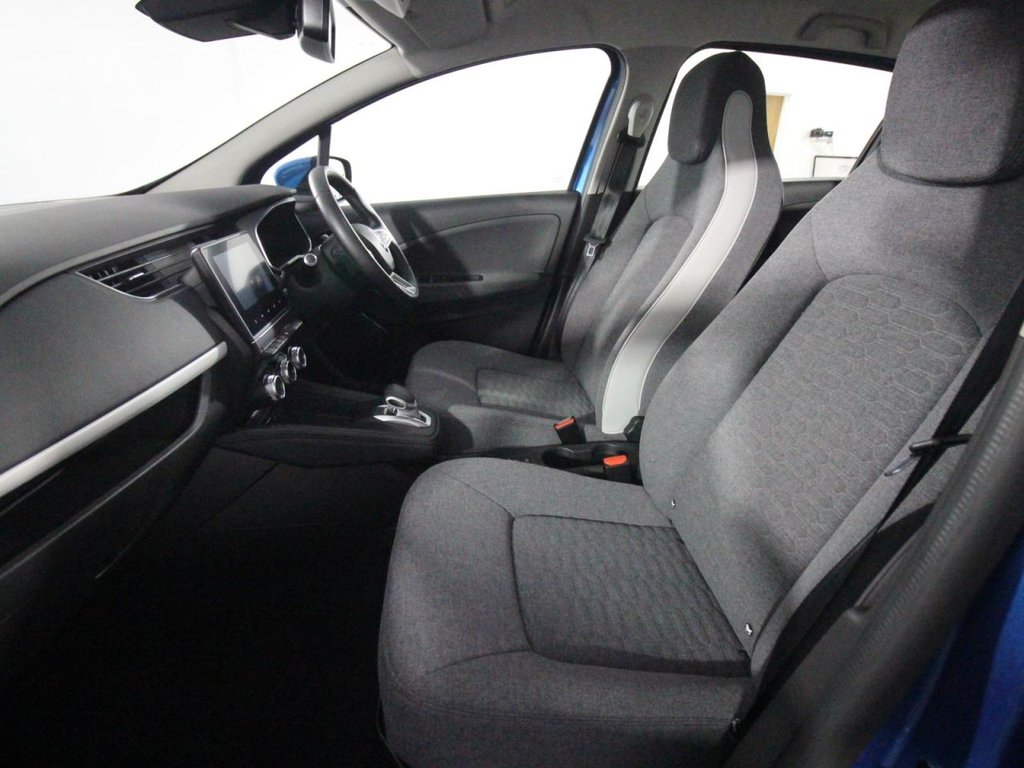 USED 2020 70 RENAULT ZOE R110 52kWh Iconic Hatchback 5dr Electric Auto (i) (107 bhp) 