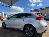 USED 2015 65 VOLVO V40 2.0 D4 SE Hatchback 5dr Diesel Auto Euro 6 (s/s) (190 ps) 1 FORMER KEEPER LEATHER INTERIOR