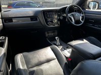 USED 2019 69 MITSUBISHI OUTLANDER 2.4h TwinMotor 13.8kWh 4hs SUV 5dr Petrol Plug-in Hybrid CVT 4WD Euro 6 (s/s) (209 ps) Great Service History  |  Only 2 Owners From Brand New  |  2 Keys