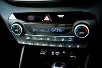 USED 2019 19 HYUNDAI TUCSON 1.6 CRDi Premium SE SUV 5dr Diesel AUTOMATIC DCT Euro 6 ULEZ Compliant (s/s) (136 ps) 2019 HYUNDAI TUCSON 1.6 CRDi Premium SE SUV 5dr Diesel DCT AUTOMATIC Euro 6 ULEZ COMPLIANT (s/s) (136 ps) HEATED LEATHER SEATS SAT NAV DAB BLUETOOTH MP3 AUTOMATIC CRUISE CLIMATE CONTROL STEERING CONTROLS FULL SERVICE HISTORY 12 MONTH MOT 6 MONTH RAC WARRANTY FINANCE AVAILABLE