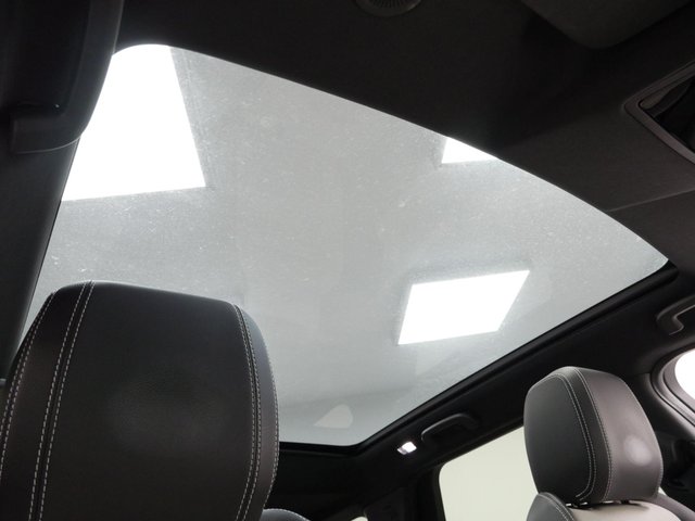 View our LAND ROVER DISCOVERY SPORT