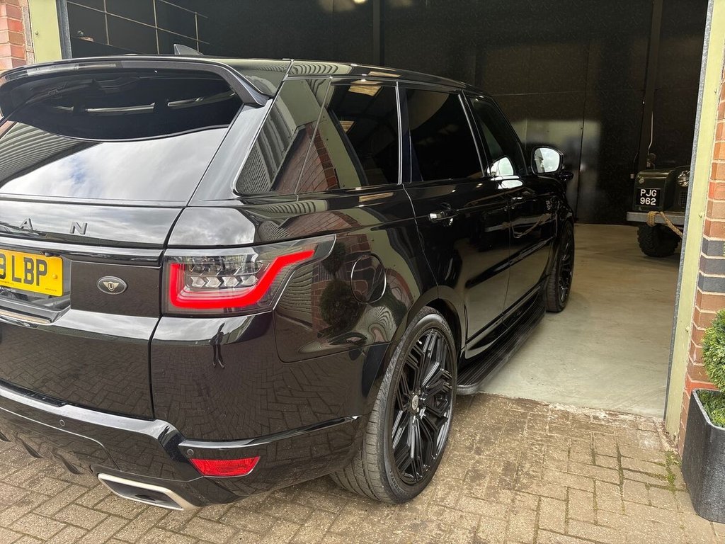 USED 2019 19 LAND ROVER RANGE ROVER SPORT 3.0 SD V6 HSE SUV 5dr Diesel Auto 4WD Euro 6 (s/s) (306 ps) URBAN WHEELS|BLACK PK|PAN ROOF