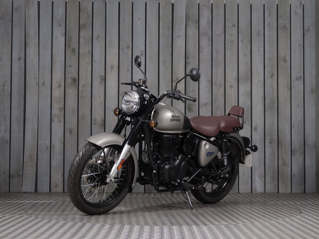 ROYAL ENFIELD Classic 350
