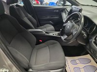 USED 2018 68 TOYOTA C-HR 1.8 VVT-h Icon SUV 5dr Petrol Hybrid CVT Euro 6 (s/s) (122 ps) 
