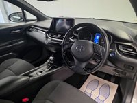 USED 2018 68 TOYOTA C-HR 1.8 VVT-h Icon SUV 5dr Petrol Hybrid CVT Euro 6 (s/s) (122 ps) 