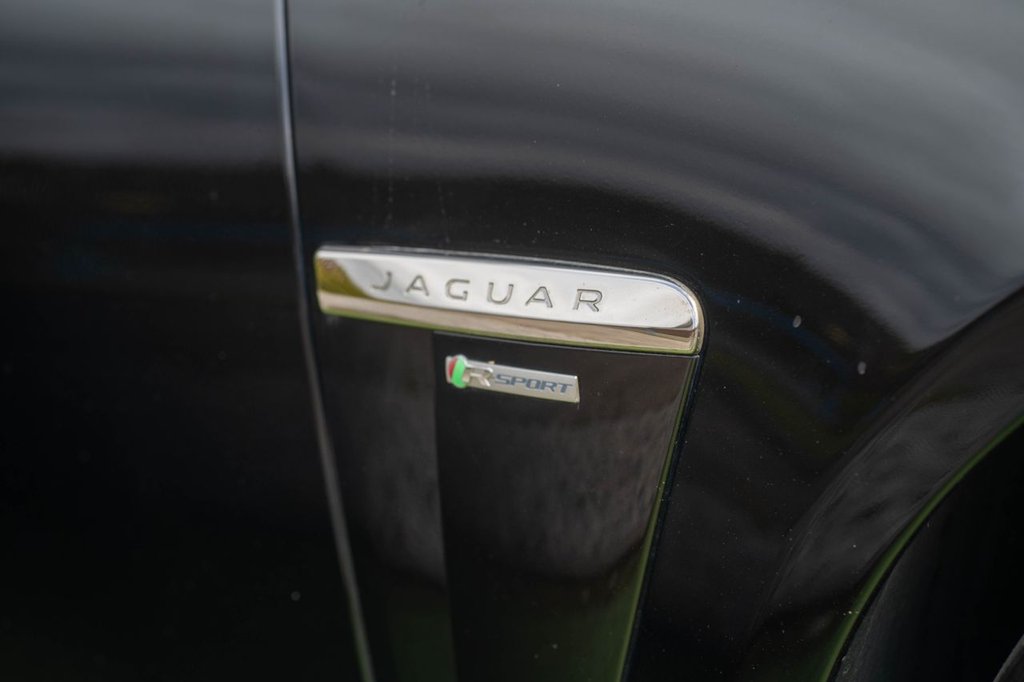 USED 2015 15 JAGUAR XF 2.2d R-Sport Black Sportbrake 5dr Diesel Auto Euro 5 (s/s) (200 ps) FSH, RCAM, H/SEATS