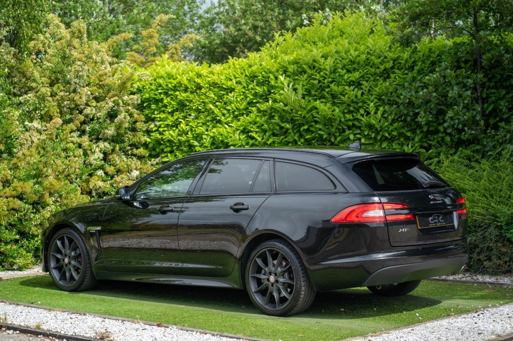 USED 2015 15 JAGUAR XF 2.2d R-Sport Black Sportbrake 5dr Diesel Auto Euro 5 (s/s) (200 ps) FSH, RCAM, H/SEATS