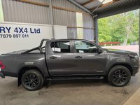 USED 2023 23 TOYOTA HI-LUX 2.8 D-4D Invincible X Pickup Double Cab 4dr Diesel Auto 4WD Euro 6 (s/s) (204 ps) ROLLER SHUTTER+SAT NAV
