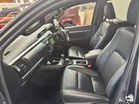 USED 2023 23 TOYOTA HI-LUX 2.8 D-4D Invincible X Pickup Double Cab 4dr Diesel Auto 4WD Euro 6 (s/s) (204 ps) ROLLER SHUTTER+SAT NAV