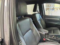 USED 2023 23 TOYOTA HI-LUX 2.8 D-4D Invincible X Pickup Double Cab 4dr Diesel Auto 4WD Euro 6 (s/s) (204 ps) ROLLER SHUTTER+SAT NAV