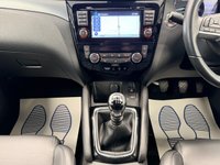 USED 2018 68 NISSAN QASHQAI 1.3 DIG-T TEKNA PLUS+ 140 BHP + SAT NAV + GLASS SUNROOF + HEATED LEATHER SIX MONTH WARRANTY APRIL 2027 MOT