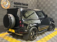 USED 2025 25 LAND ROVER DEFENDER 3.0 D250 MHEV X-Dynamic SE SUV 3dr Diesel Auto 4WD Euro 6 (s/s) (250 ps) Light Pod / 22 inch alloys