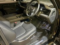 USED 2025 25 LAND ROVER DEFENDER 3.0 D250 MHEV X-Dynamic SE SUV 3dr Diesel Auto 4WD Euro 6 (s/s) (250 ps) Light Pod / 22 inch alloys