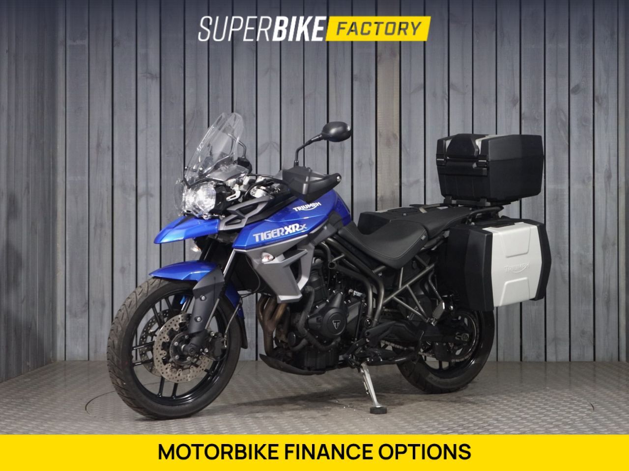 TRIUMPH TIGER 800