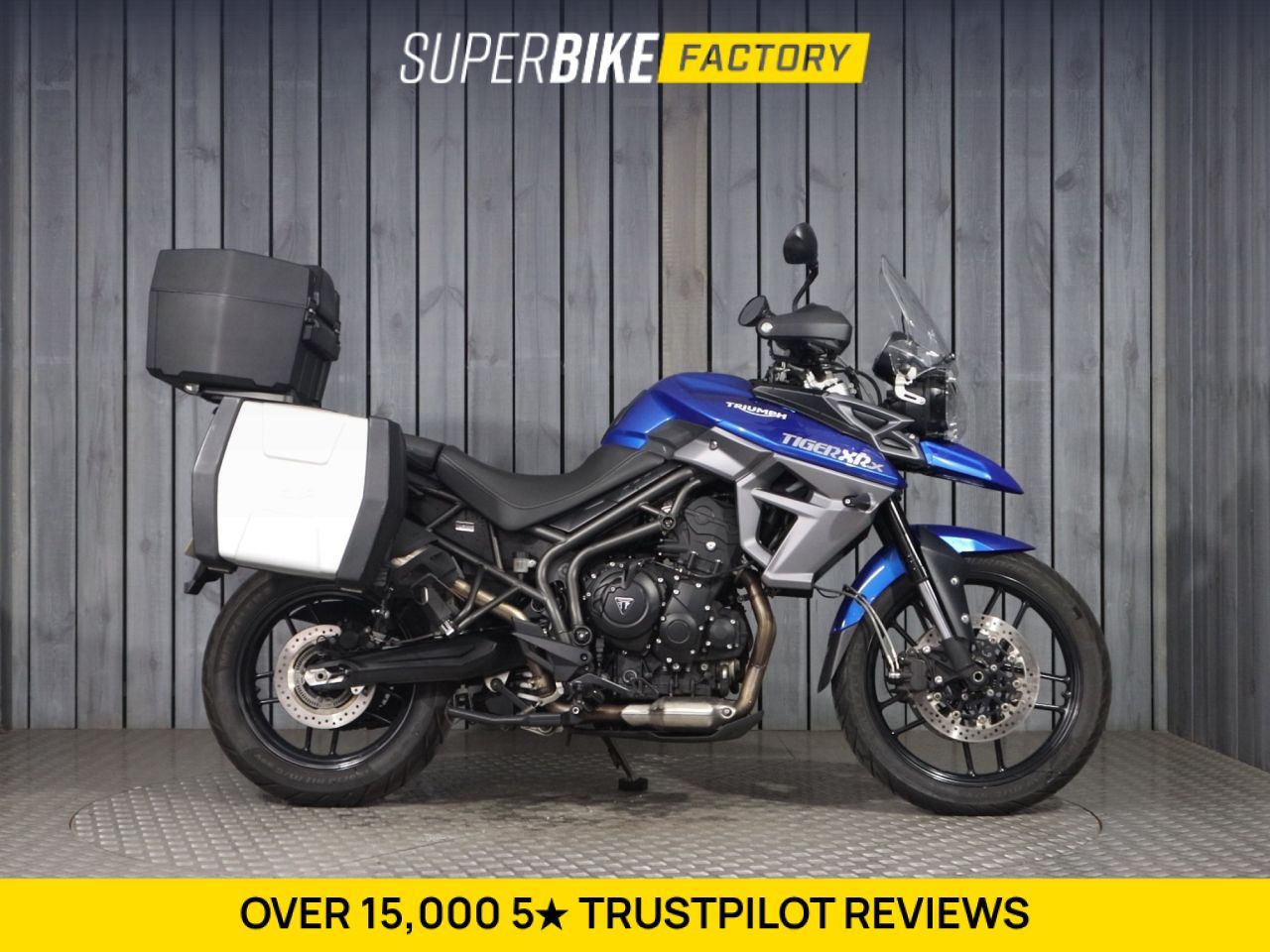 TRIUMPH TIGER 800