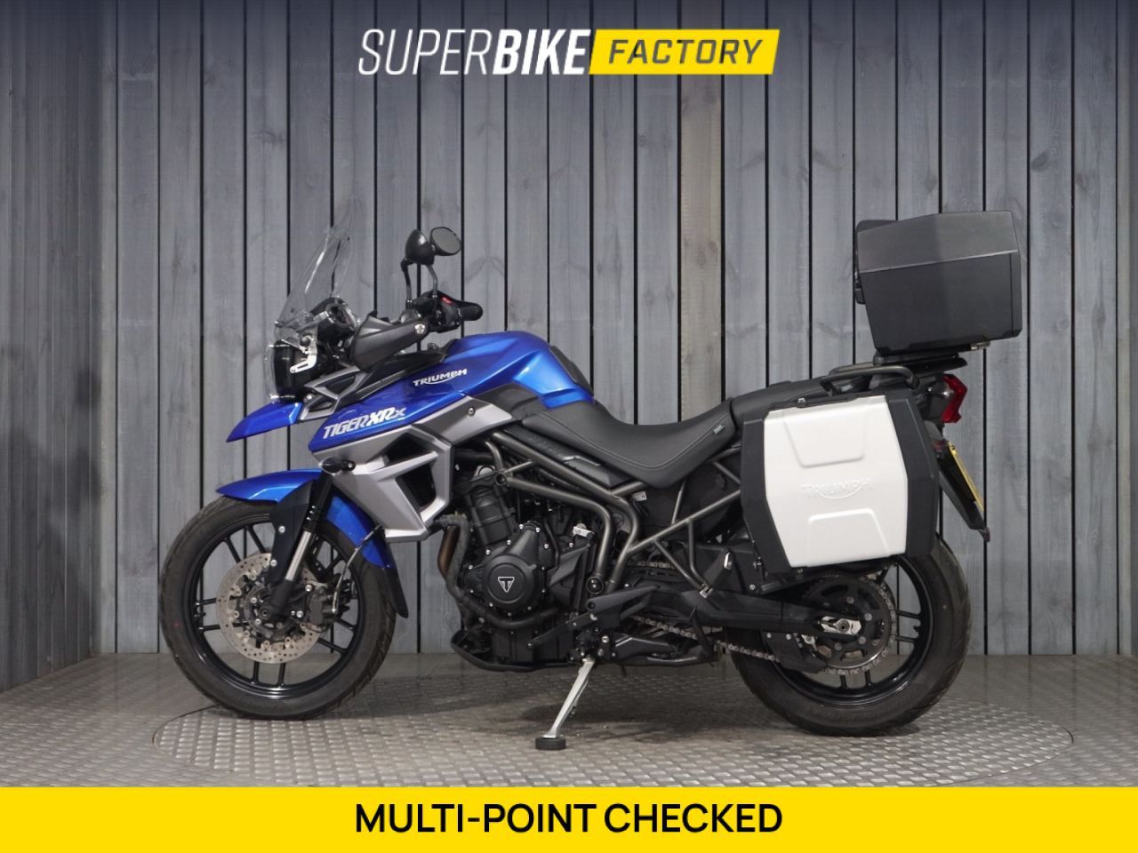 TRIUMPH TIGER 800