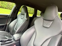 USED 2015 AUDI RS4 AVANT 4.2 FSI V8 Estate 5dr Petrol S Tronic quattro Euro 5 (450 ps) 