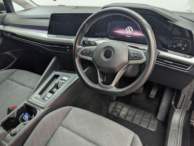 USED 2022 22 VOLKSWAGEN GOLF 1.0 Golf Life eTSI Semi-Auto 5dr CLICK+COLLECT / HOME DELIVERY