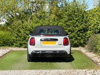 USED 2022 22 MINI CONVERTIBLE 2.0 Cooper S Sport Convertible 2dr Petrol Manual Euro 6 (s/s) (178 ps) CARPLAY, LEATHER, ALLOYS